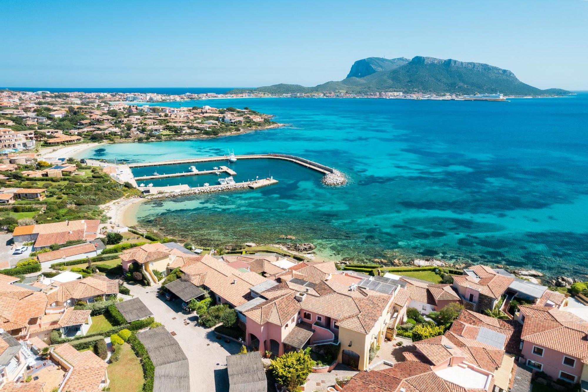 S'Abba Seafront Apartments - Your House In Sardinia Гольфо-Аранчи Экстерьер фото