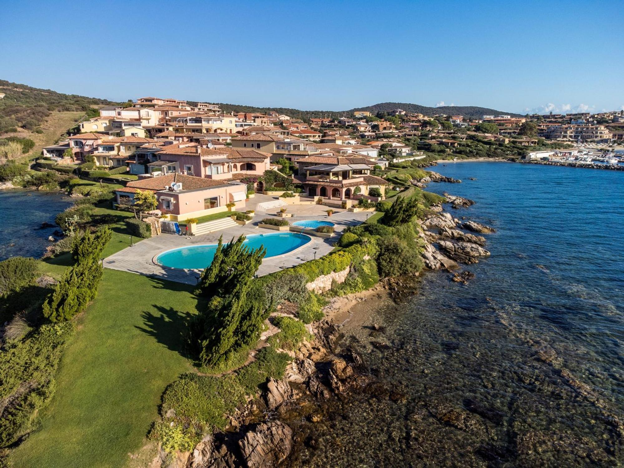 S'Abba Seafront Apartments - Your House In Sardinia Гольфо-Аранчи Экстерьер фото