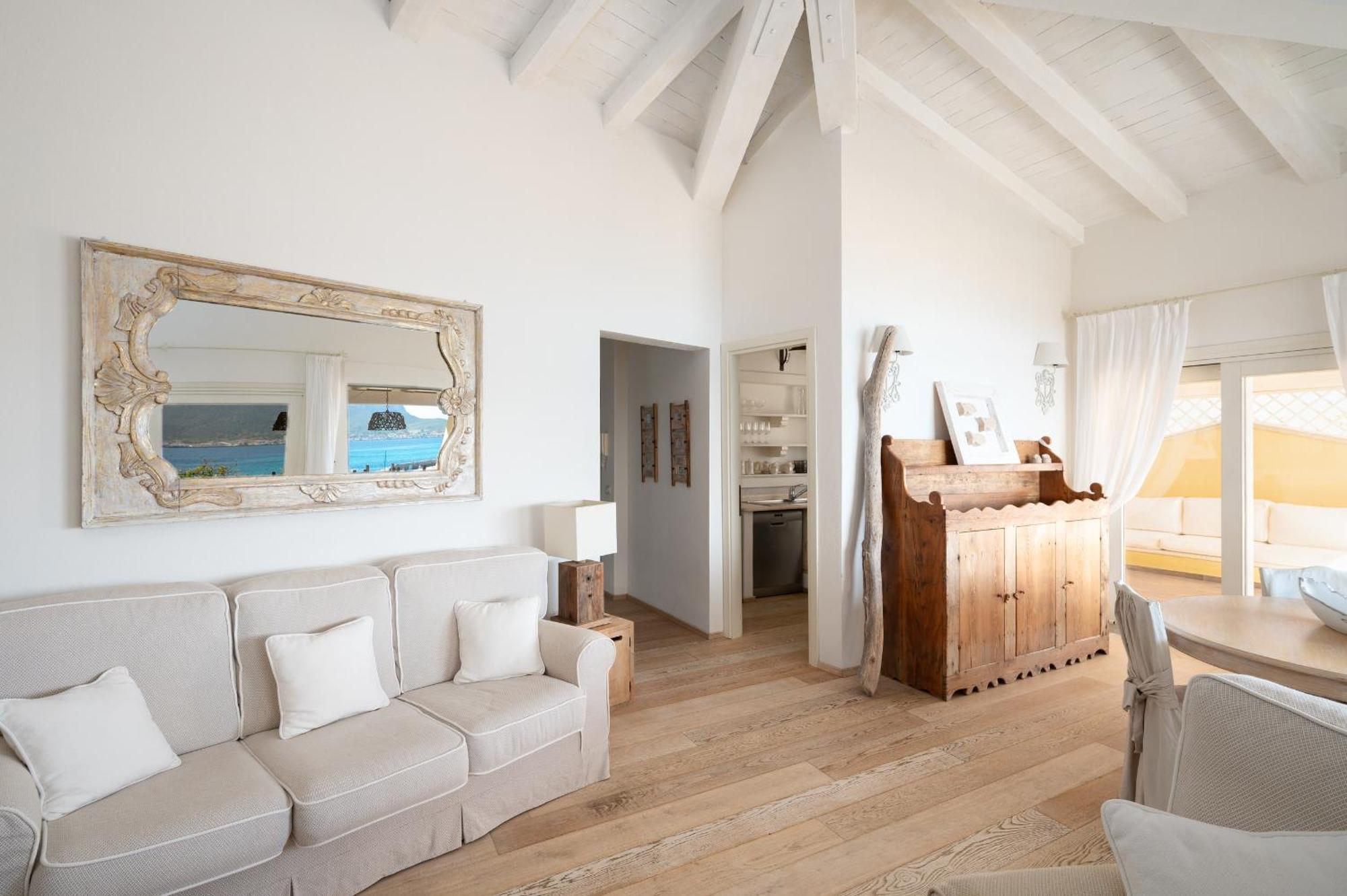S'Abba Seafront Apartments - Your House In Sardinia Гольфо-Аранчи Экстерьер фото
