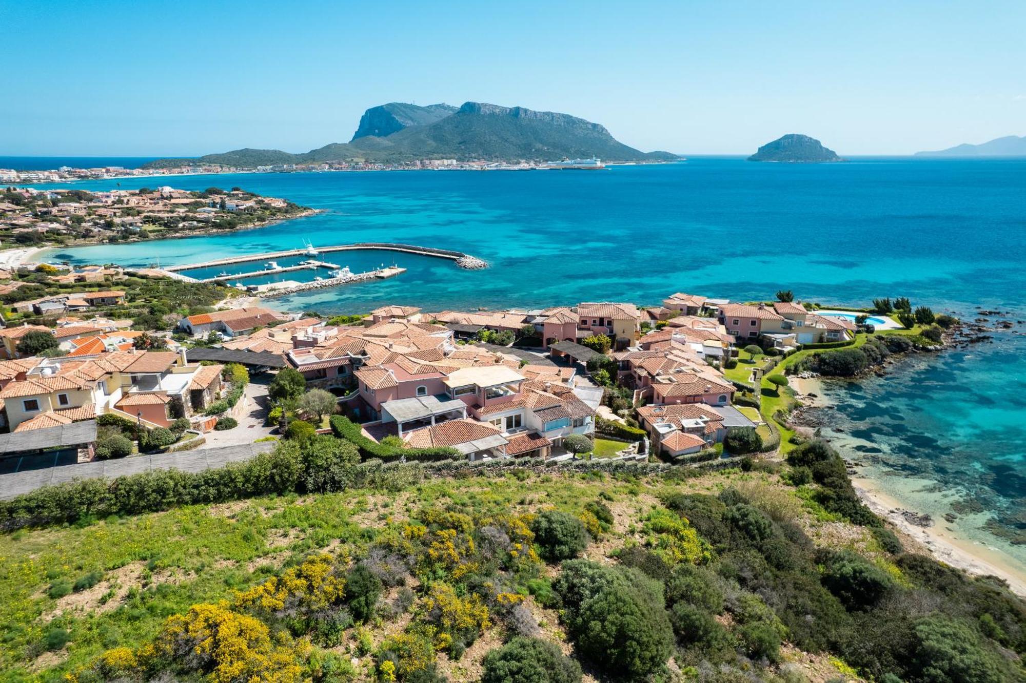 S'Abba Seafront Apartments - Your House In Sardinia Гольфо-Аранчи Экстерьер фото