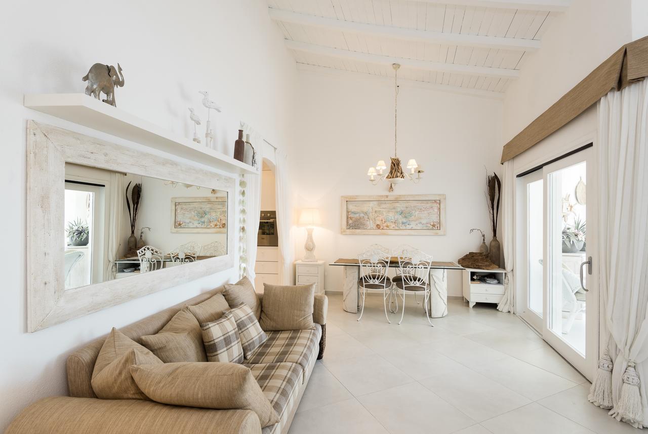 S'Abba Seafront Apartments - Your House In Sardinia Гольфо-Аранчи Экстерьер фото